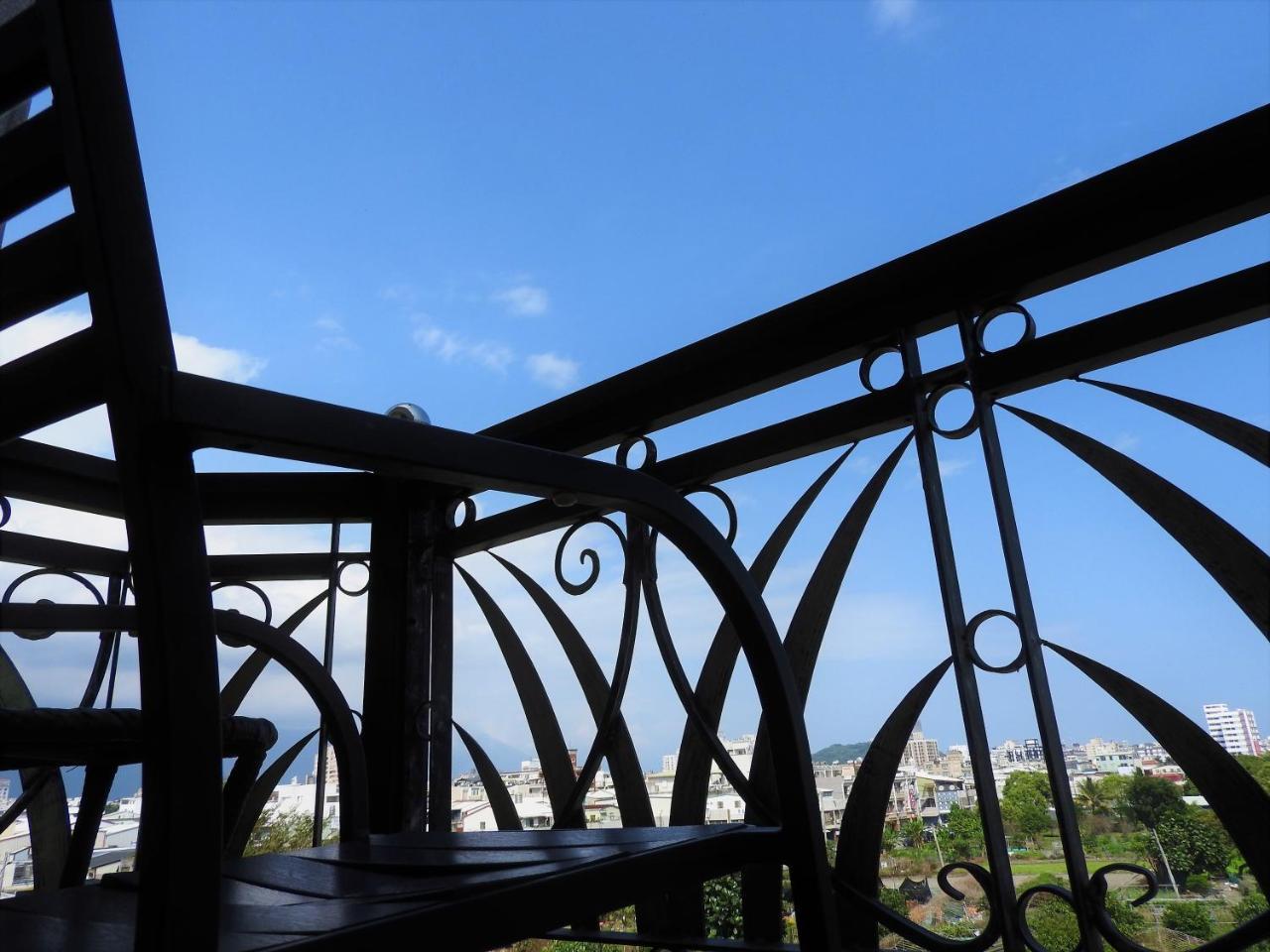 Hualien Flora Boutique Homestay Extérieur photo